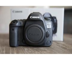 Canon EOS 5D Mark IV DSLR  4k Camera